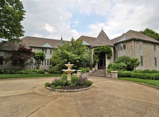 39 Foxcroft Dr, Princeton, NJ 08540