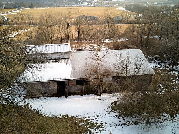 4th image of 180 Houser Rd