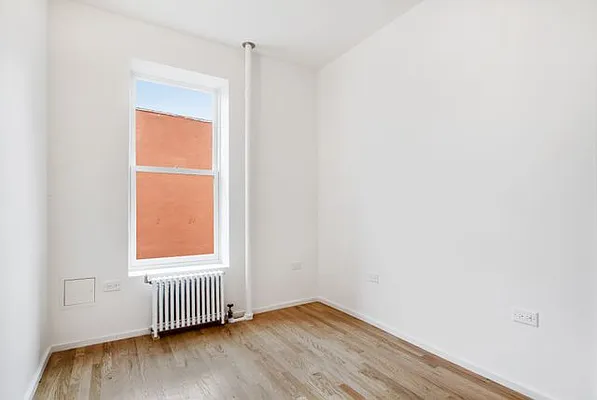 Rented by Compass | media 11