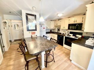 1373 Post Rd, Wells, ME 04090