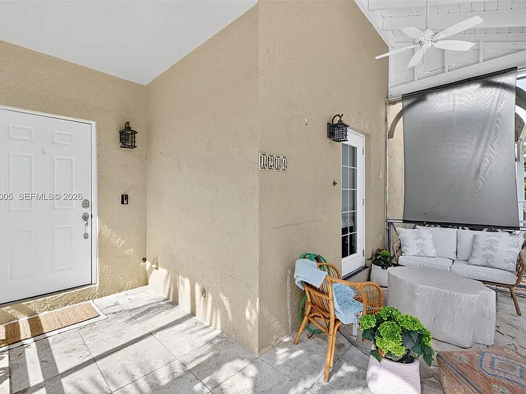 1214 W Las Olas Blvd — Photo 5