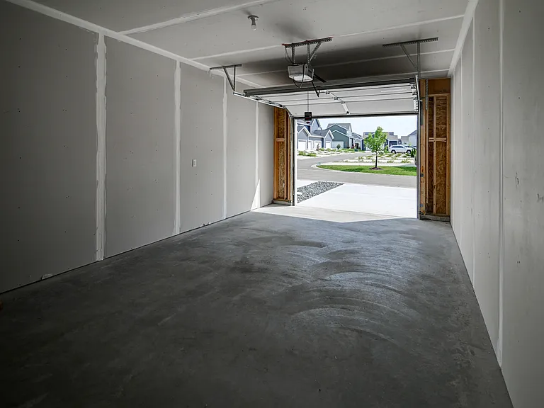 2920 Radicchio Dr — Photo 30