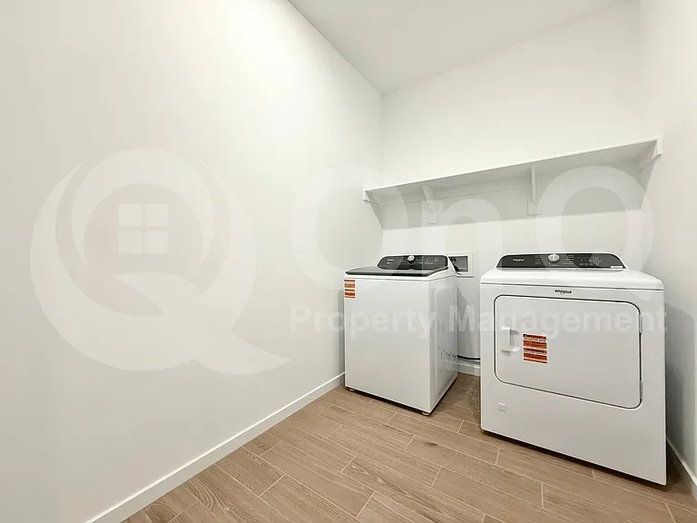 33110 N Noir Dr — Photo 21