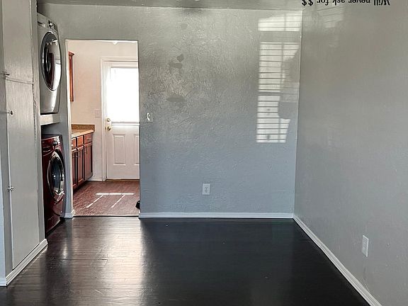 2nd image of 2924 Pioneer St