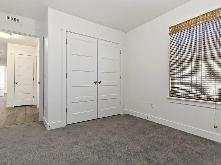 14806 S Queens Garden Ln — Photo 18