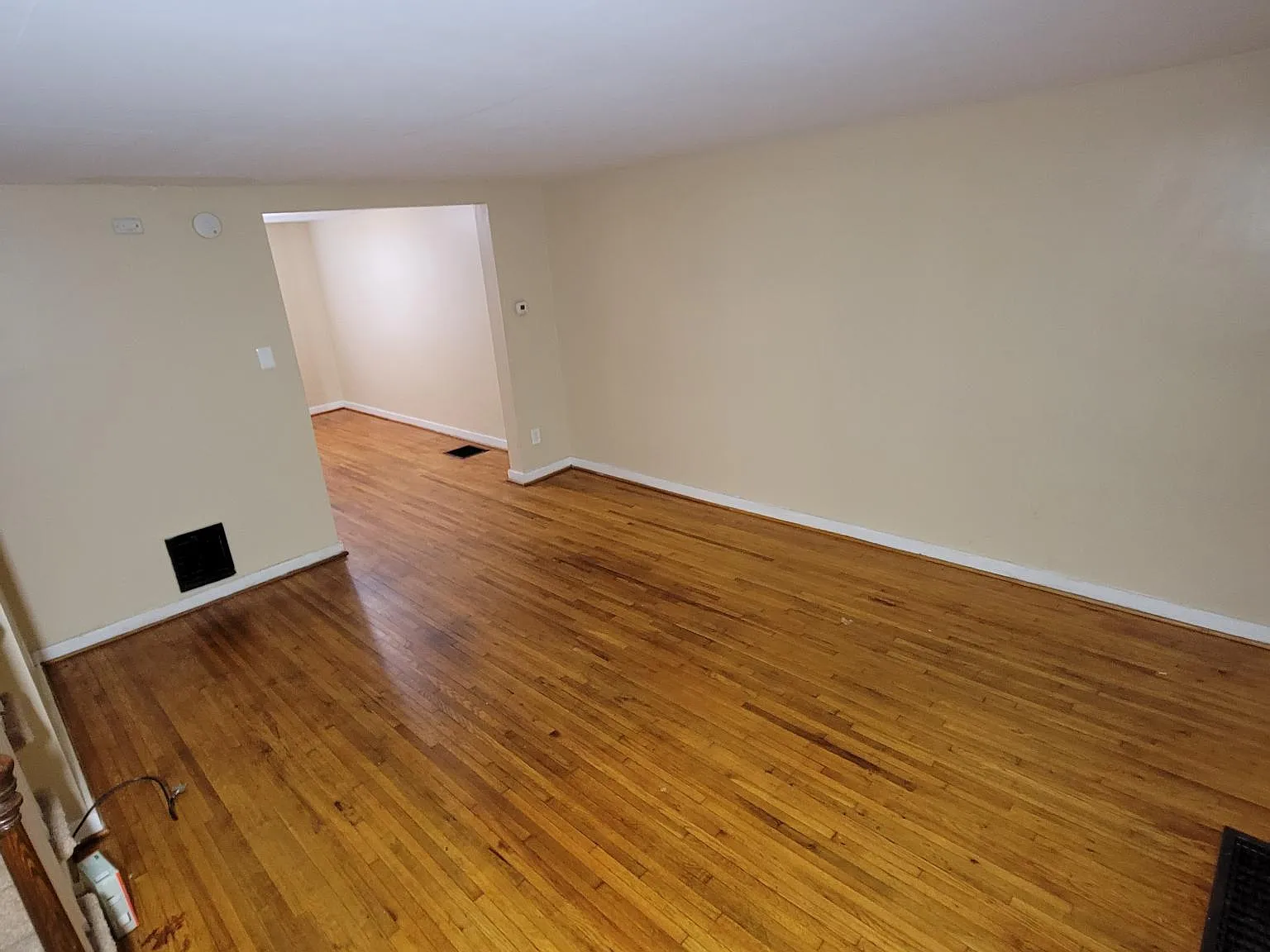 2254 Berryhill St — Photo 3