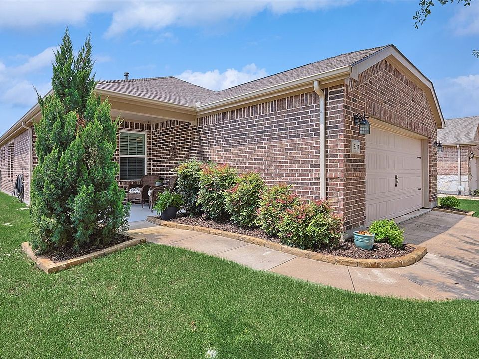 1st image of 3217 Lazy Rock Ln