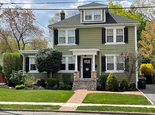 25 Bounty St, Metuchen, NJ
