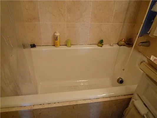 Rented by RELO REDAC INC. | media 82