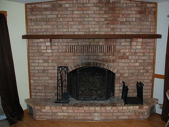 1st image of 2132 Earl Ct