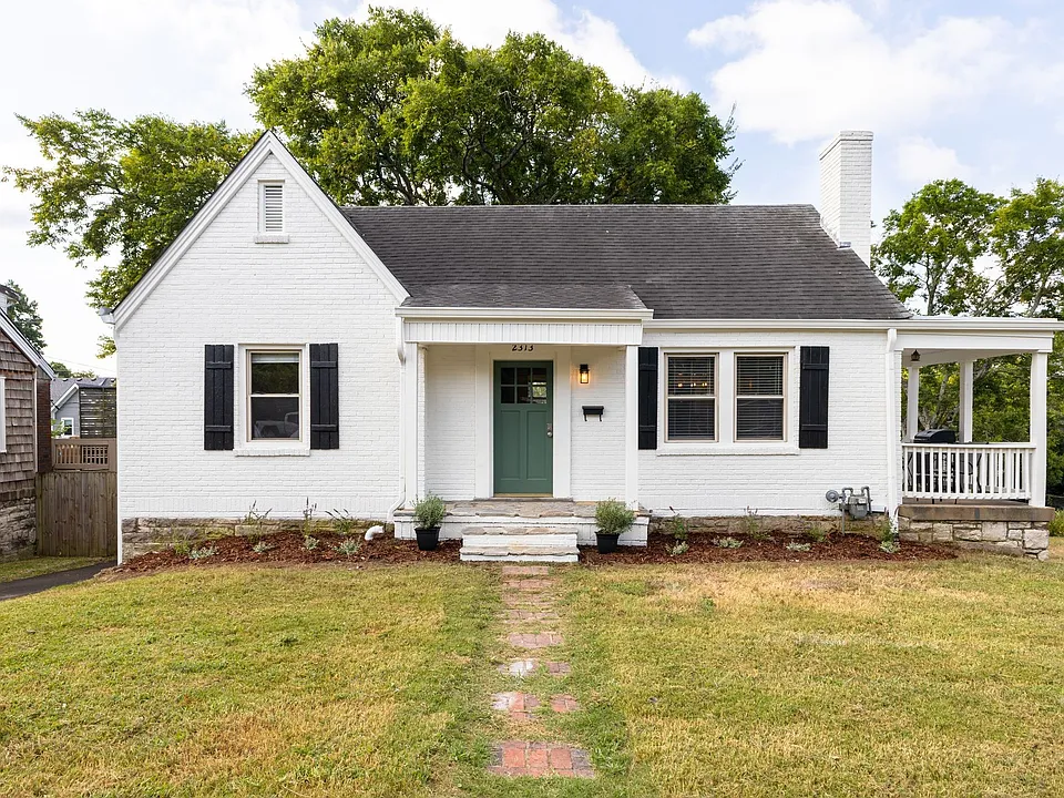 2313 Sunset Pl