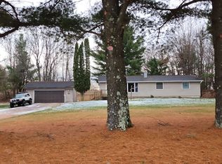 E2239 Flaata Rd, Iola, WI 54945