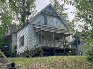 11 E 13th St, Alton, IL 62002