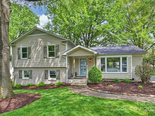 3515 Round Oak Rd, Charlotte, NC 28210