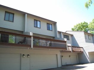 324 W Eagle Lake Dr, Maple Grove, MN 55369