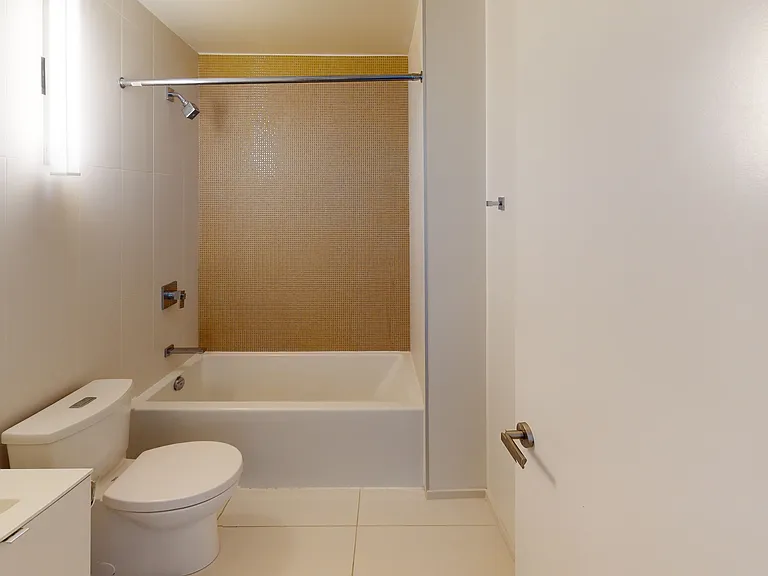 125 Peter St #1212 — Photo 13