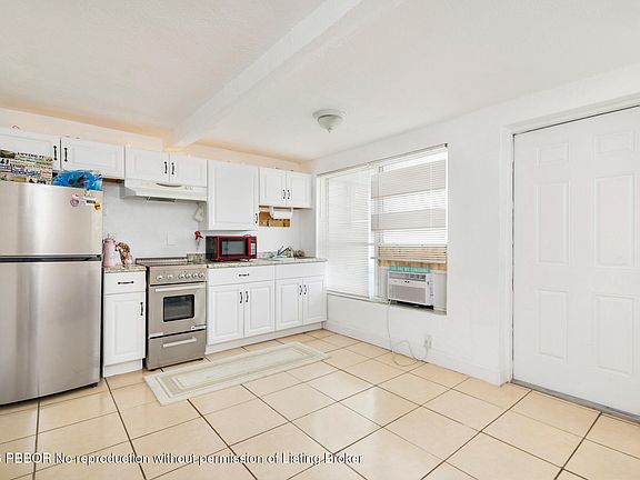 5th image of 258 Conniston Rd