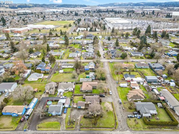 salem-oregon-53017115 picture