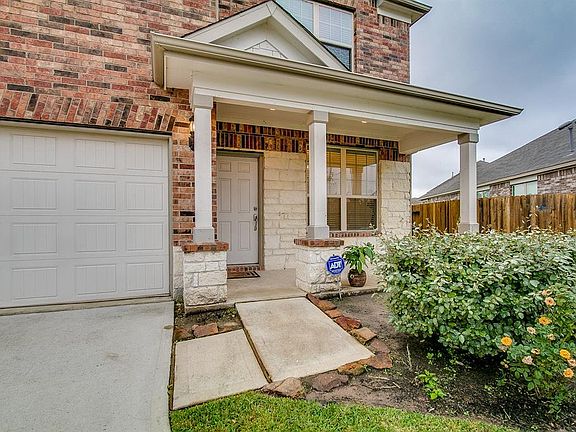4th image of 16603 Lake Aquilla Ln