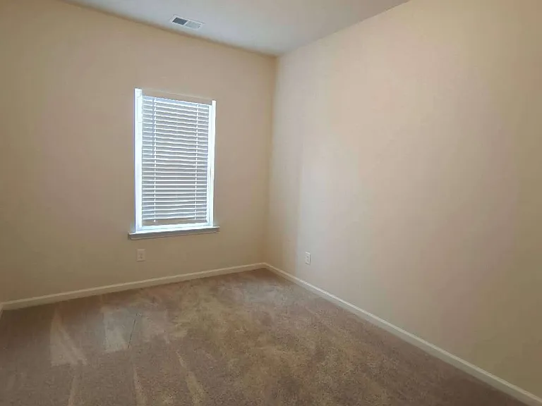 269 Dupont Dr — Photo 12