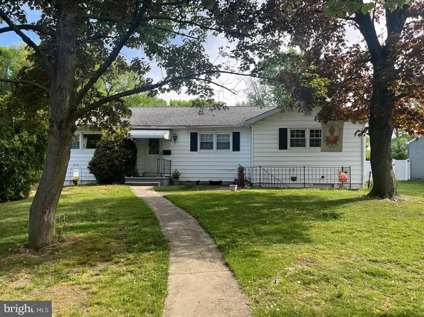 320 Dubois Ave, Woodbury, NJ 08096