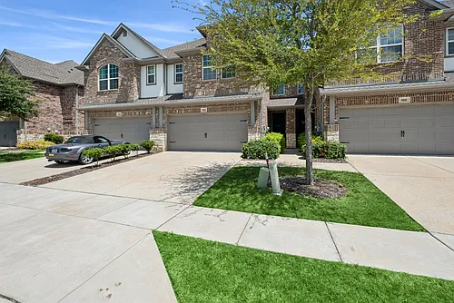 982 Mikaela Dr Photo 1