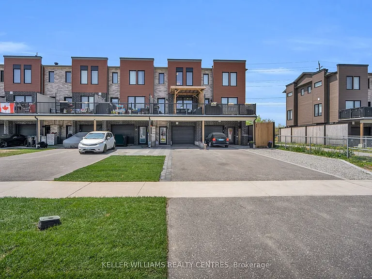 43 Fairlane Ave — Photo 16