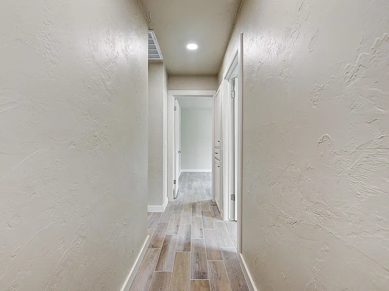 501 N Morgan Dr — Photo 34