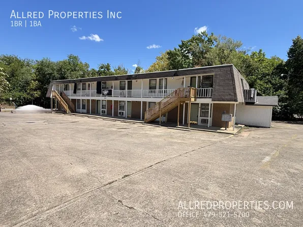 614 W Cleveland St #4, Fayetteville, AR 72701