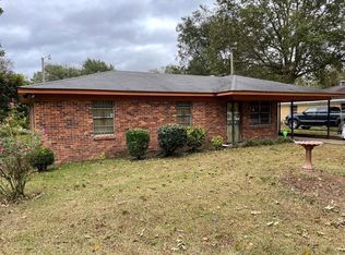 1606 Mickey St, Hollandale, MS 38748
