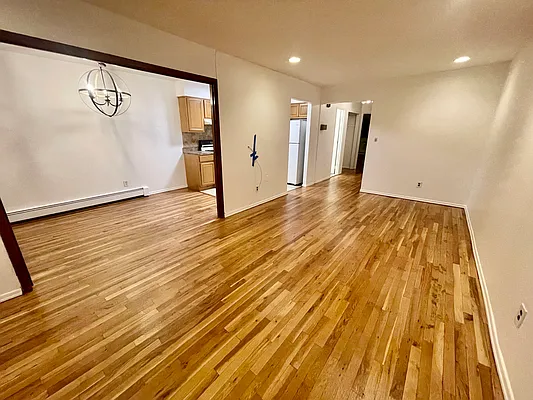 Rented by MQ Realty LLC | media 7