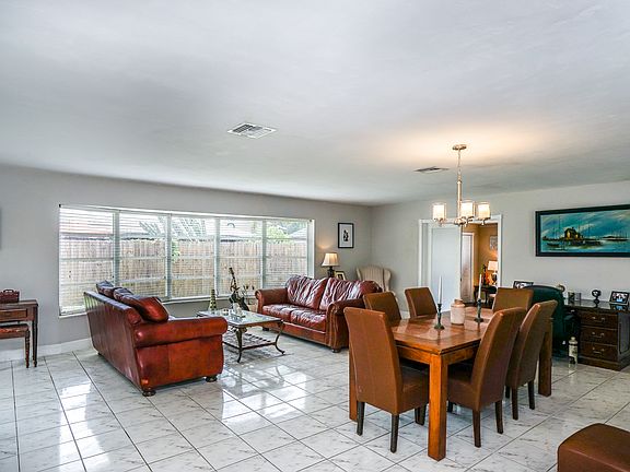 3rd image of 2193 NE 61st Ct