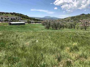 422 Buttercup Ct, Spearfish, SD 57783