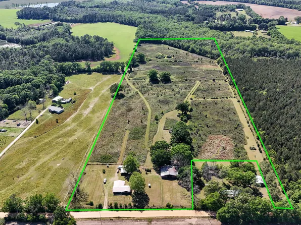 1116 New Bayview Church Rd, Bonifay, FL 32425