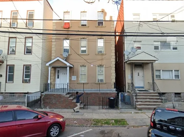 141 Ripley Pl, Elizabeth City, NJ 07206