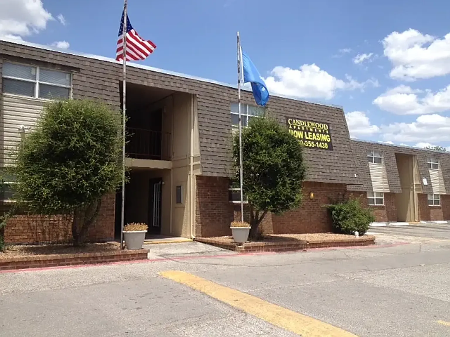 Candlewood Apartments — Photo 1