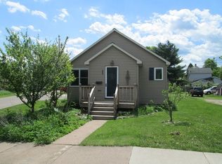 648 Iron St, Ishpeming, MI 49849