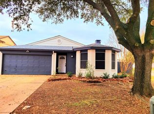 1015 Blue Jay Dr, Mansfield, TX 76063