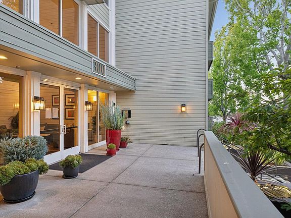 4th image of 300 Murchison Dr APT 312