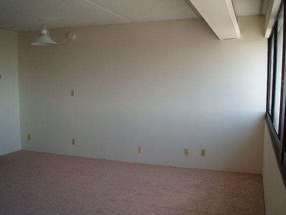 3rd image of 425 13th Ave SE