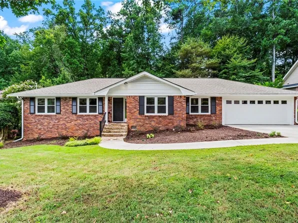 2875 Greenbush Pl, Atlanta, GA 30345
