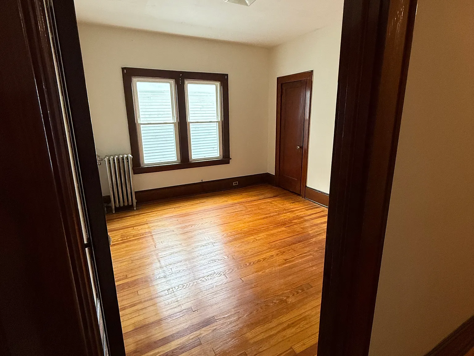 2 bed, 900 sqft, $1,250 — Photo 2