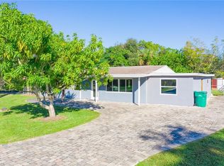 3915 Lotus Dr, Naples, FL 34104