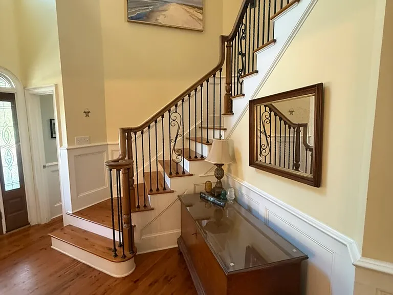 27 32nd Ave — Photo 36