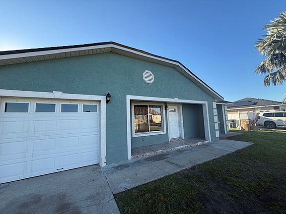 2nd image of 500 Royal Palm Dr