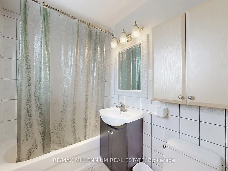 80 Rainier Sq #UPPER — Photo 25