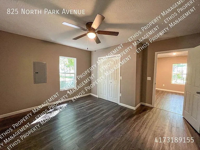 825 N Park Ave — Photo 7