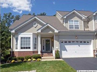5 Village Dr, Eatontown, NJ 07724