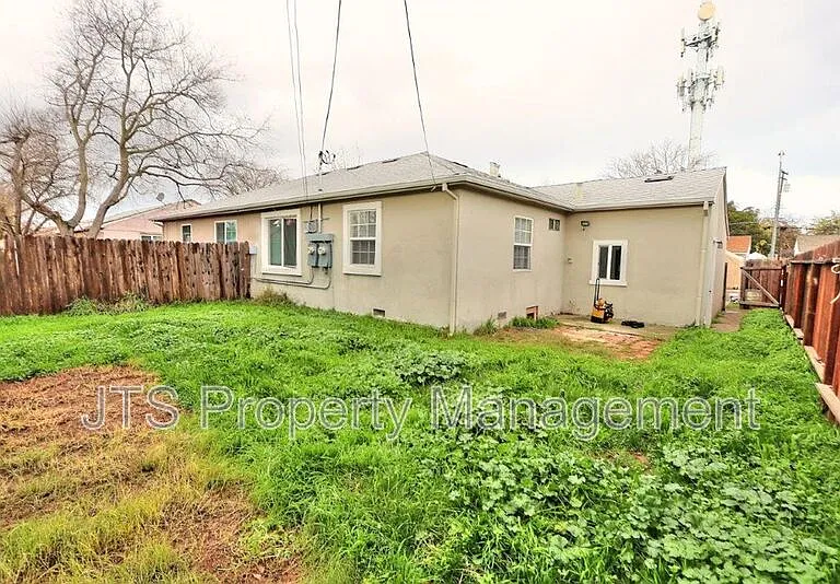 5302 Gordon Dr — Photo 53