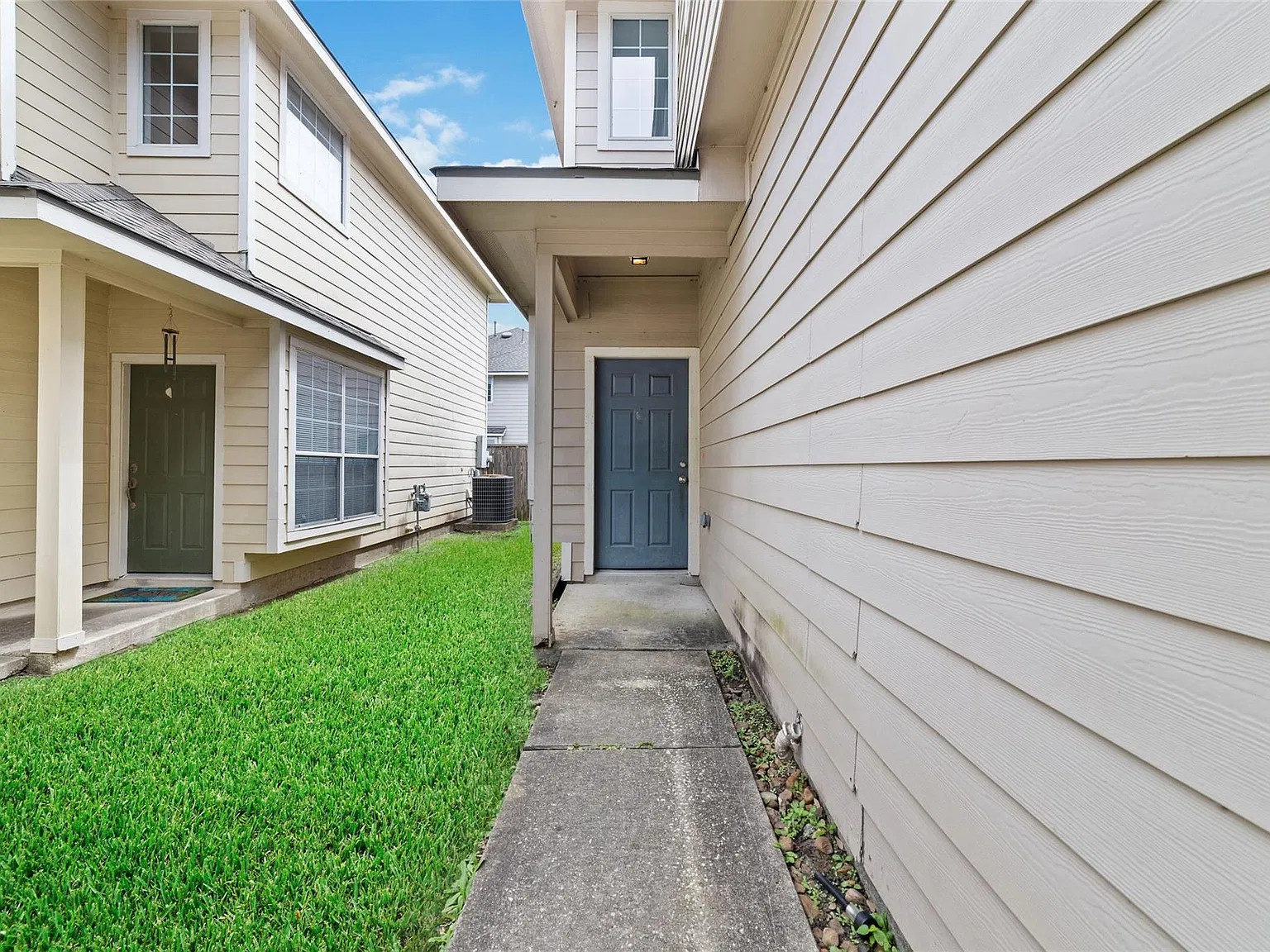 3 bed, 2.5 bath, 1643 sqft, $1,750 — Photo 3